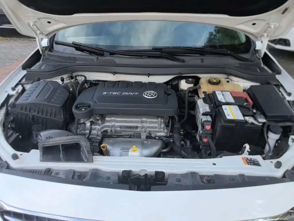 Фото 20 - Buick Excelle