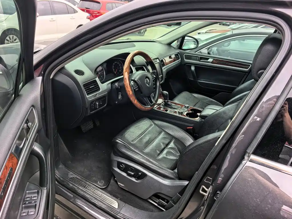 Photo 9 - Volkswagen Touareg