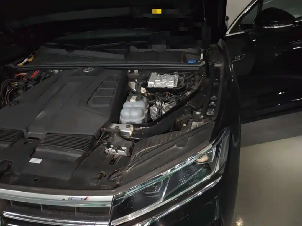 Volkswagen Touareg 2023 2.0TSI R-Line Edition фото 22