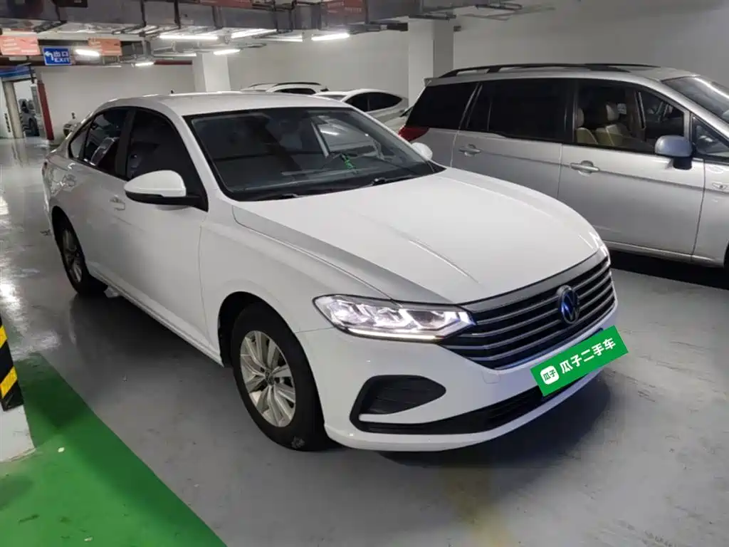 Volkswagen Lavida 2023 Facelift 1.5L Auto Comfort Edition фото 4