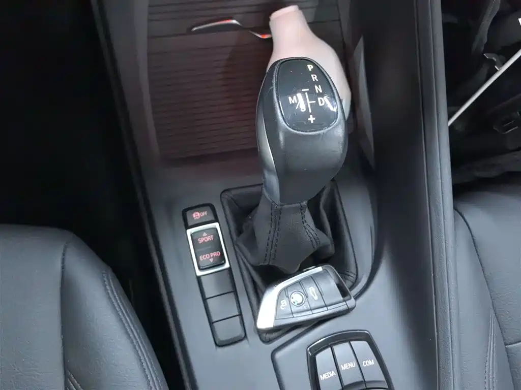 BMW X1 2019 sDrive18Li Fashion Model фото 6