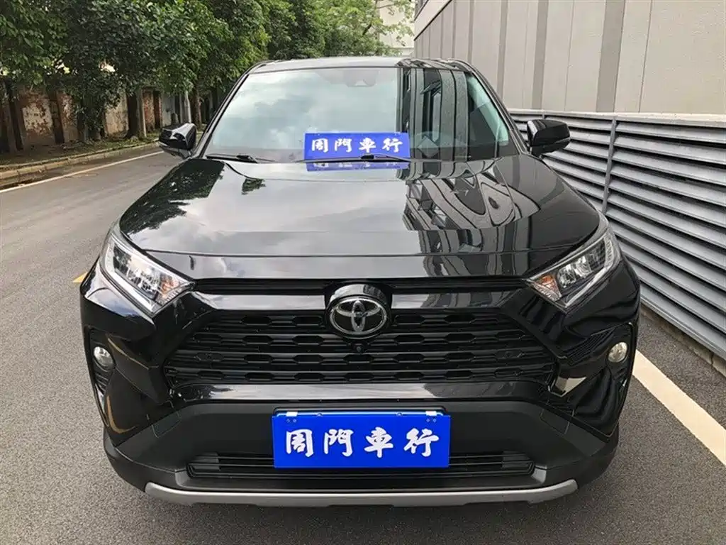 Toyota RAV4 Rongfang 2022 2.0L CVT 2WD Trend Plus Edition фото 2