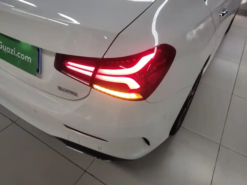 Фото 8 - Mercedes-Benz A-Class