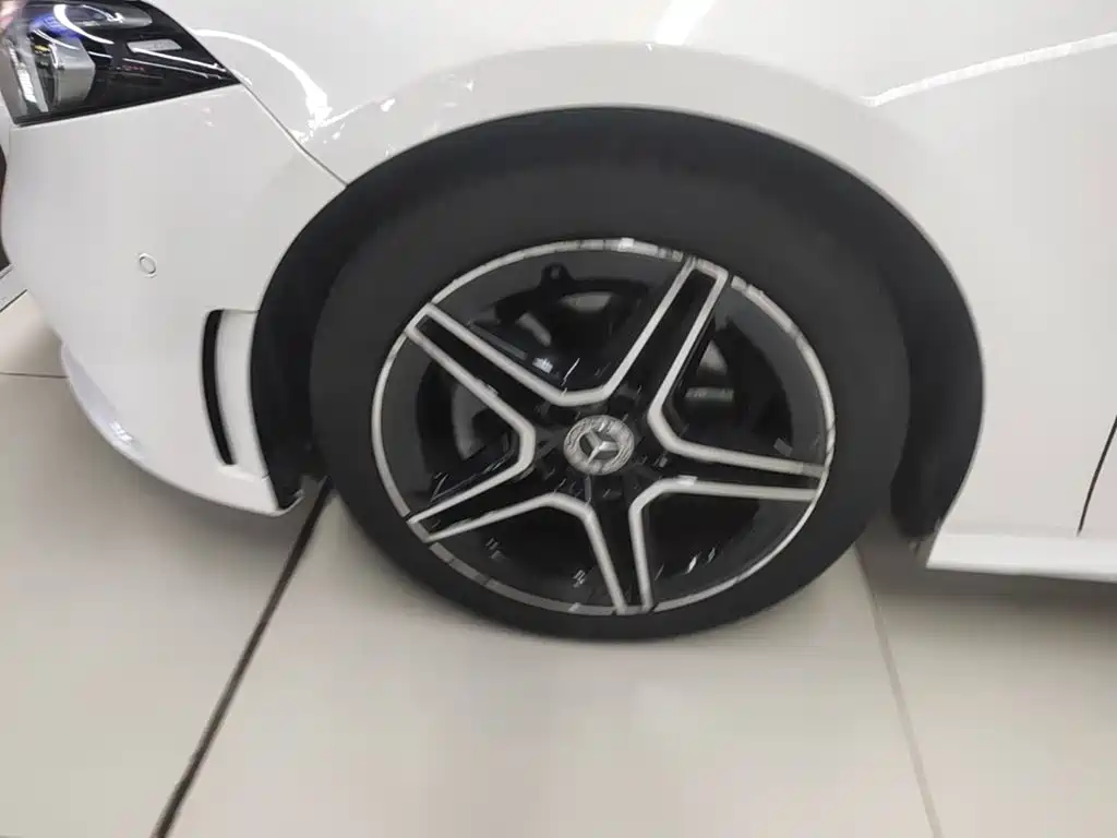 Фото 23 - Mercedes-Benz A-Class
