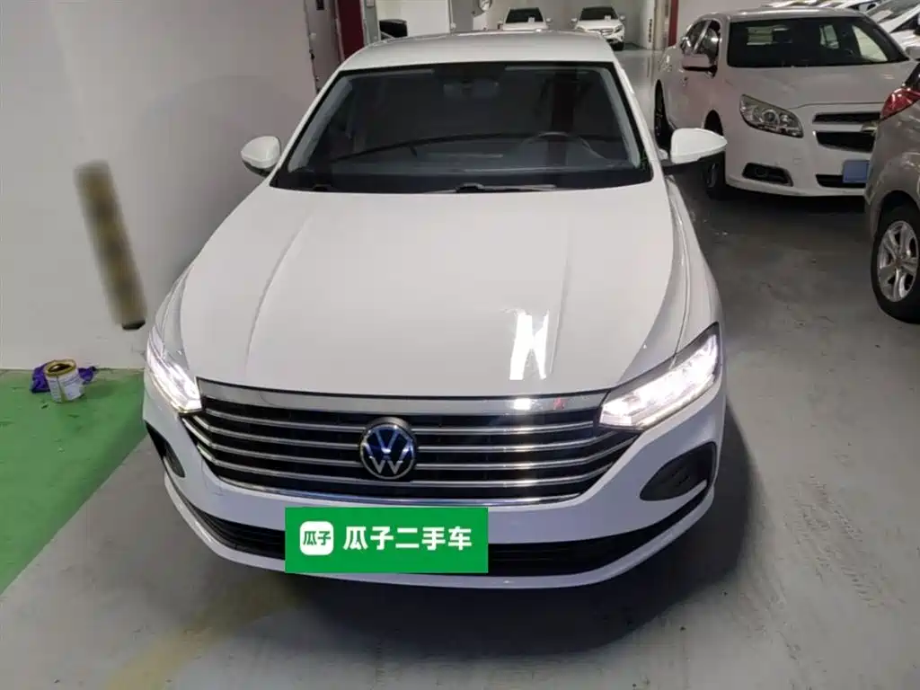 Volkswagen Lavida 2023 Facelift 1.5L Auto Comfort Edition фото 3