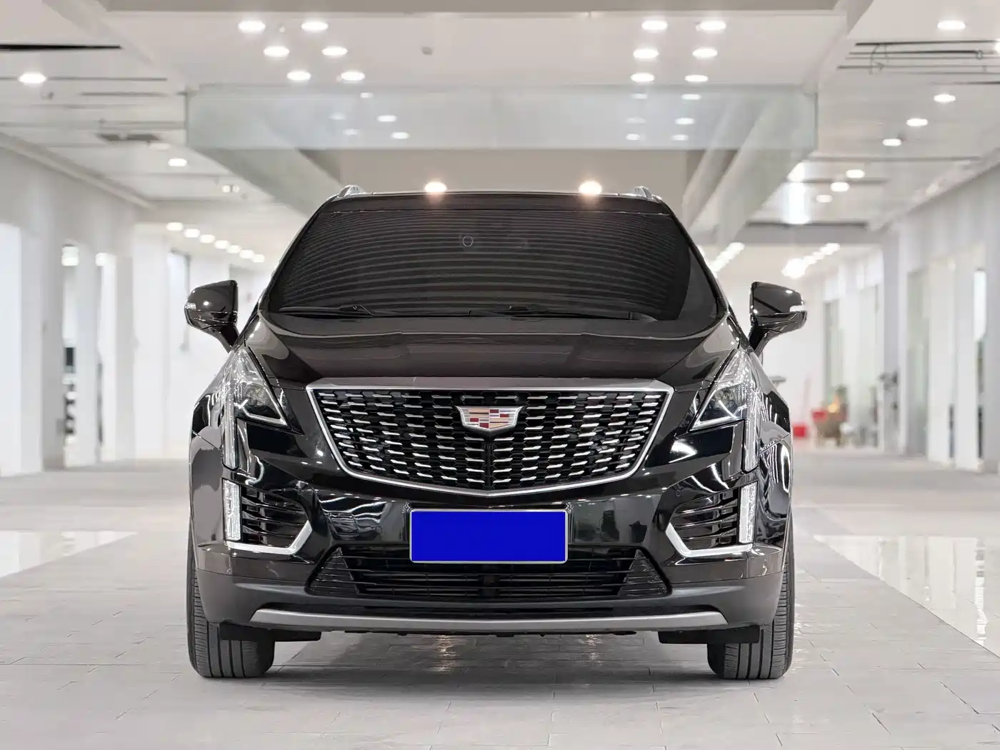Cadillac XT5 2022 2.0T 2WD Luxury фото 2