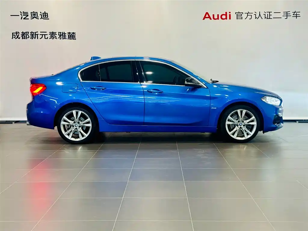 Фото 3 - BMW 1 Series