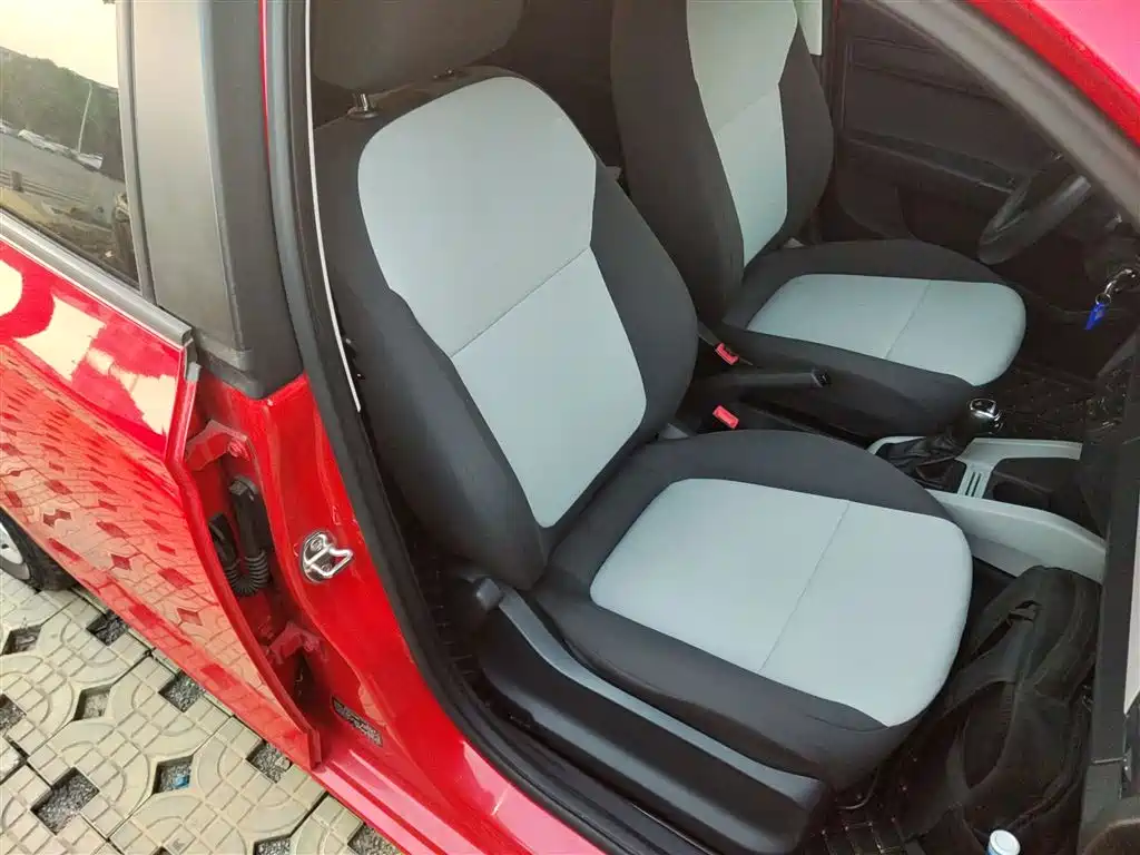 Škoda Fabia 2017 1.4L Auto Car Enjoy Edition фото 21