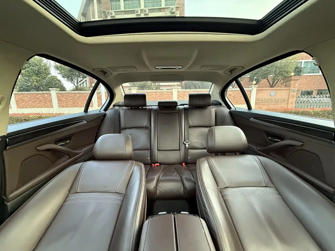 BMW 5 Series 2017 525Li Luxury Design Package фото 23