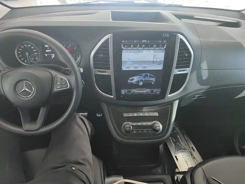 Mercedes-Benz Vito 2021 2.0T Elite 7-Seater фото 12