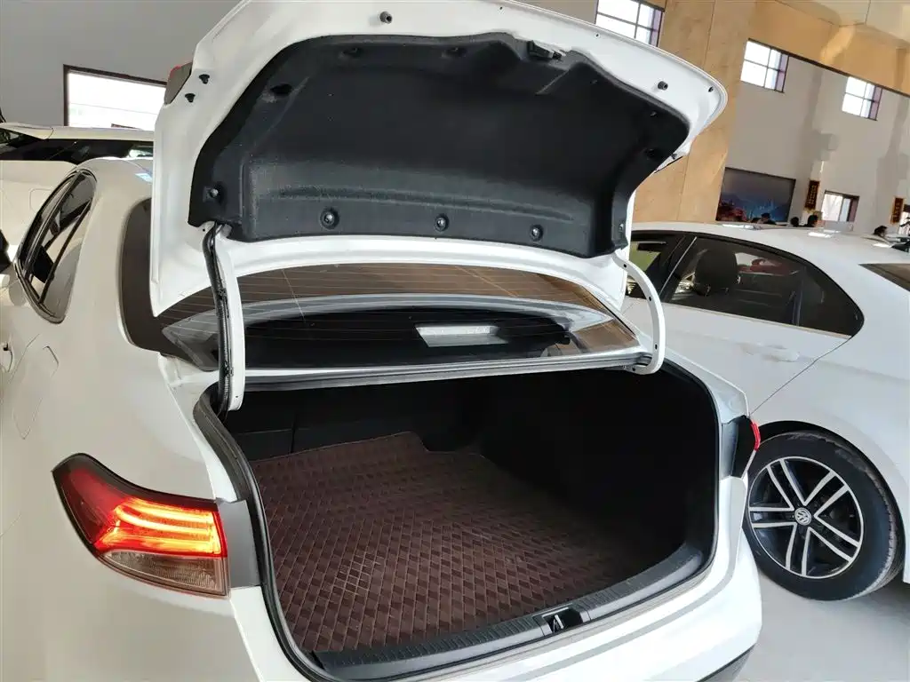 Toyota Levin 2022 Dual Engine 1.8H E-CVT Luxury Edition фото 9