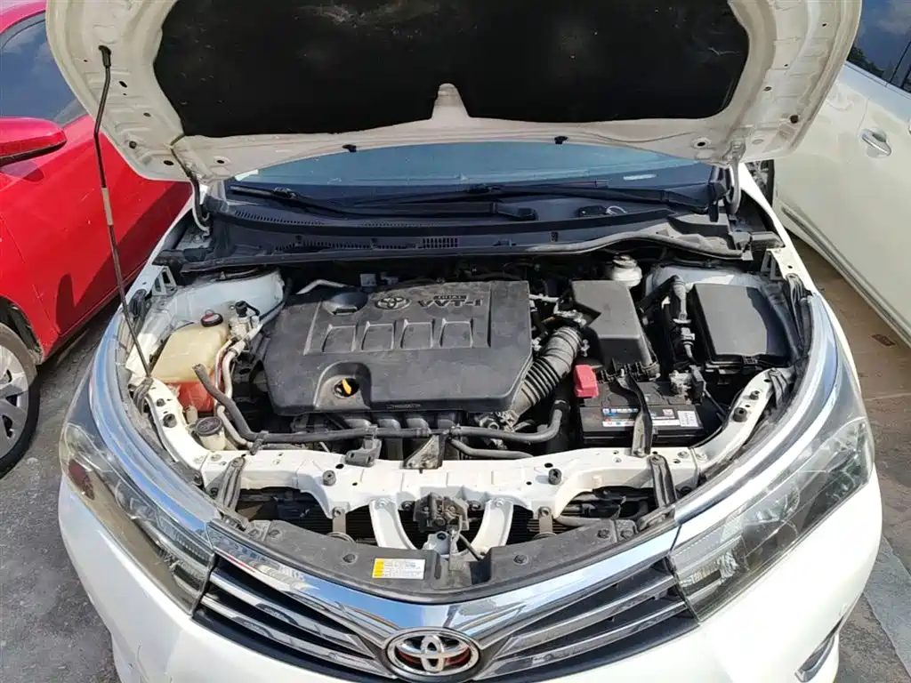 Toyota Corolla 2014 1.6L CVT GL-i Leather Edition фото 20