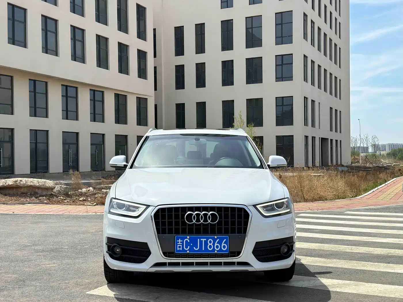 Audi Q3 2015 35 TFSI Comfort фото 2