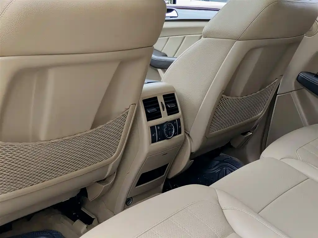 Mercedes-Benz GL-Class 2014 GL 350 CDI 4MATIC фото 9