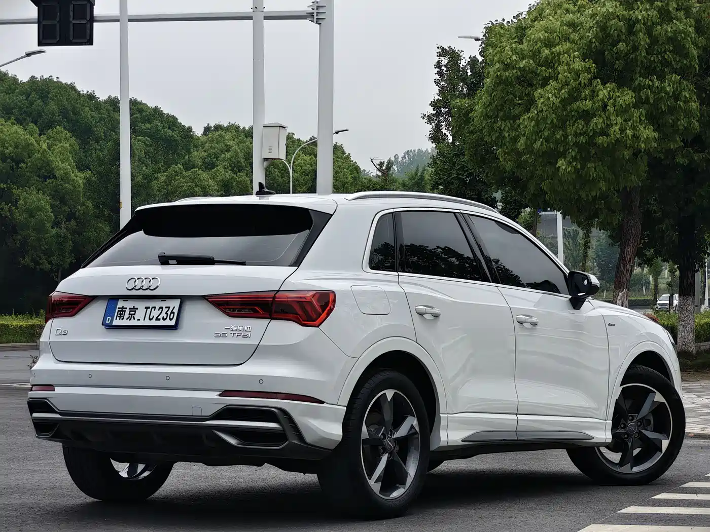 Audi Q3 2019 35 TFSI Fashion Sport фото 4