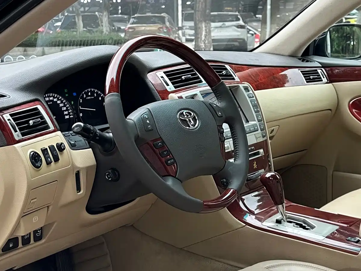 Hongqi Hongqi盛世 2008 2009 Model 3.0L Premium