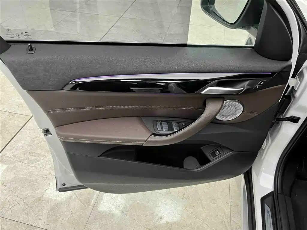 BMW X1 2022 sDrive20Li Premium фото 11