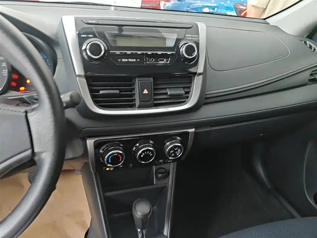 Toyota YARiS L Zhi Xuan 2016 Facelift 1.5E CVT Charming Edition фото 13