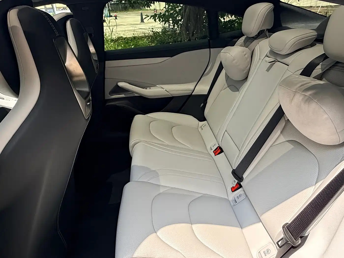 Xiaomi Auto Xiaomi SU7 2024 AWD Extended Range Advanced Smart Driving Max Edition фото 9