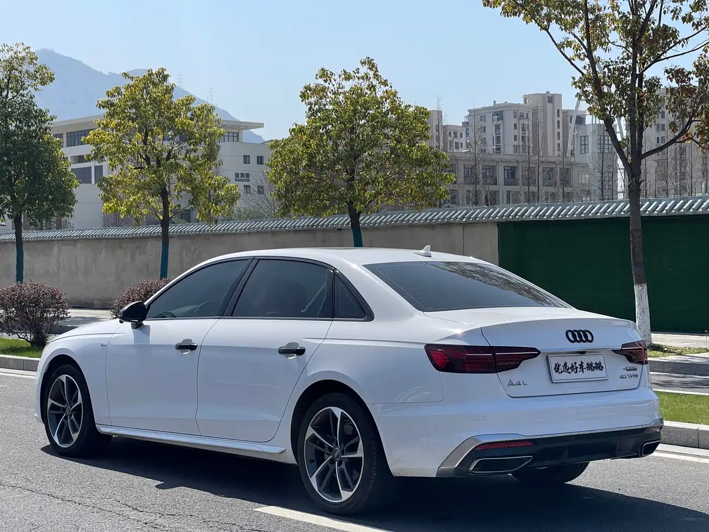 Audi A4L 2020 40 TFSI Fashion Dynamic Edition фото 14