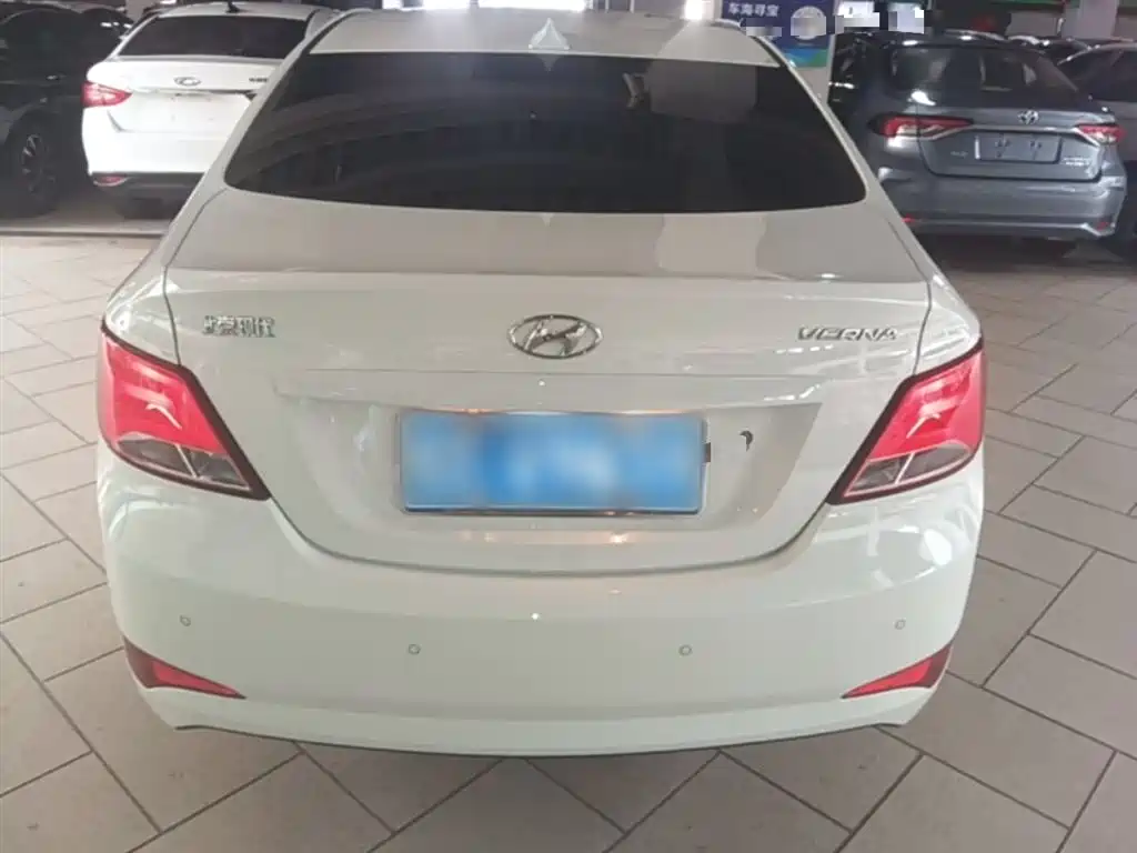 Hyundai Verna 2016 1.4L Automatic Smart GLS фото 6
