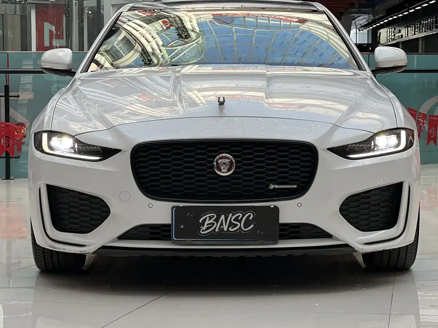 Jaguar XEL 2022 2.0T 250PS R-DYNAMIC S Progressive Sport Edition фото 5