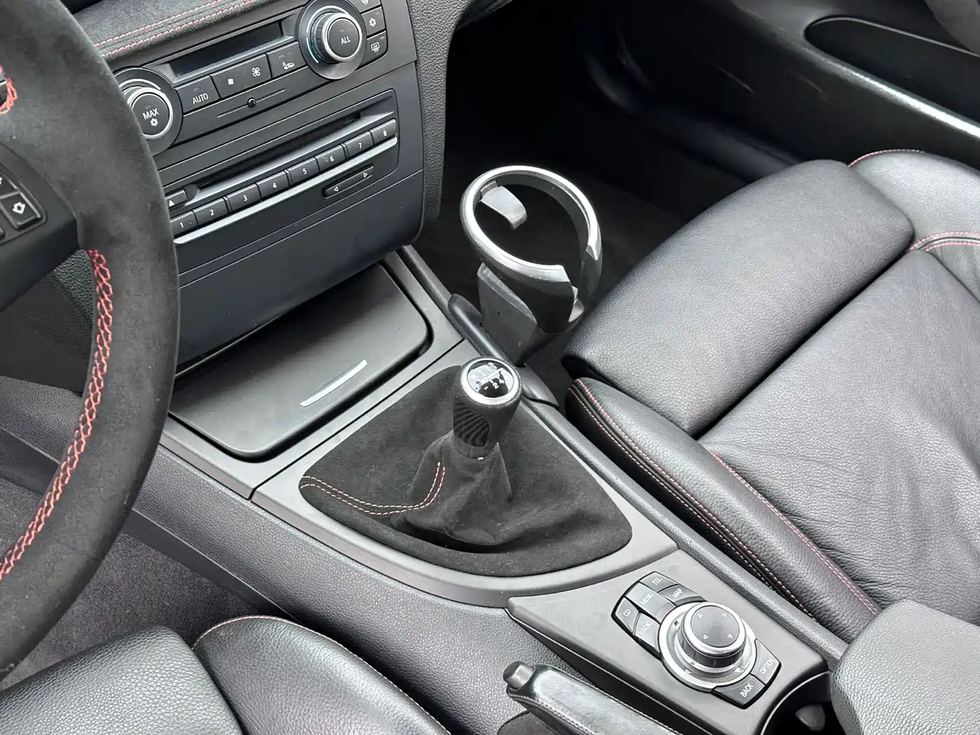 BMW 1 Series M 2011 1M Coupe фото 7