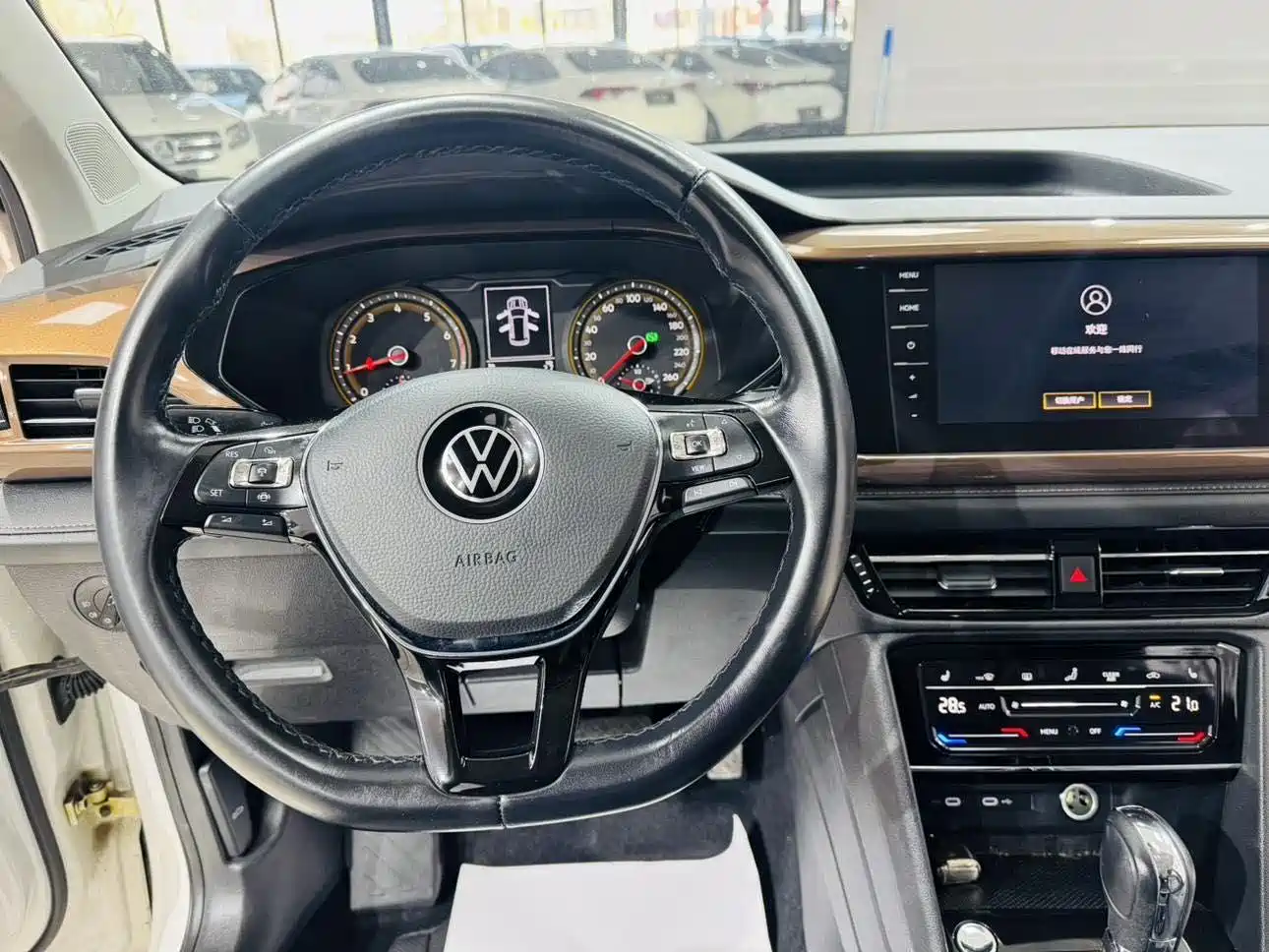 VOLKSWAGEN TUYUE