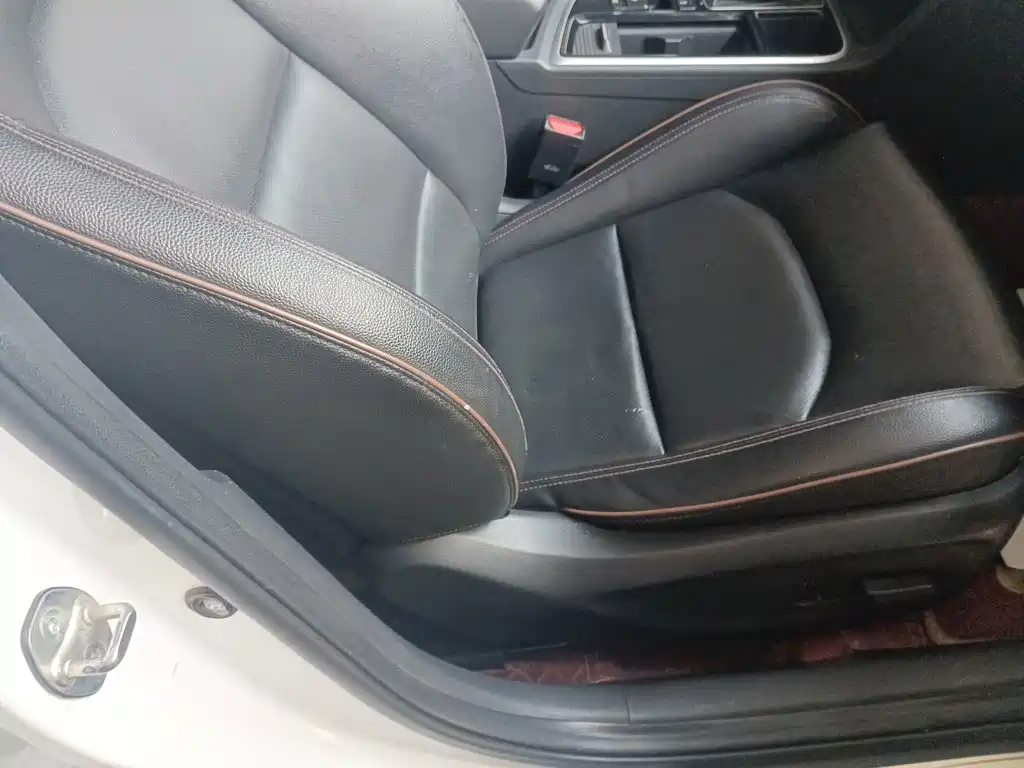 صورة 20 - Hyundai Sonata