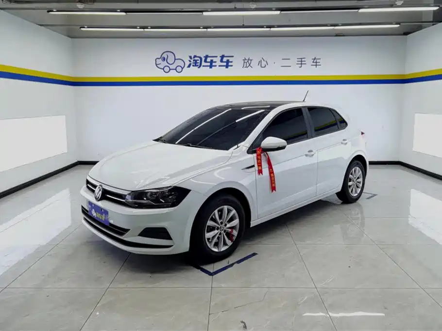 Volkswagen Polo 2023 Plus 1.5L Automatic Colorful Tech Edition