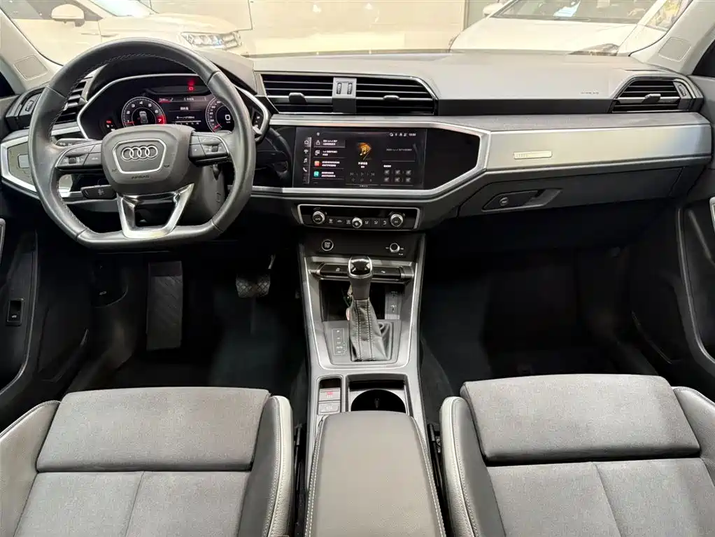 Audi Q3 2023 35 TFSI Fashion Dynamic (1.4T) фото 20