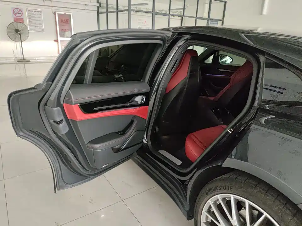 2026 Porsche Panamera