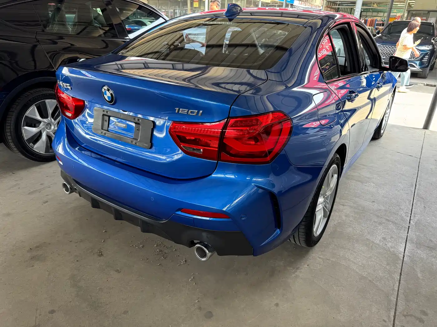 BMW 1 Series 2020 Model 120i M Sport Package фото 4