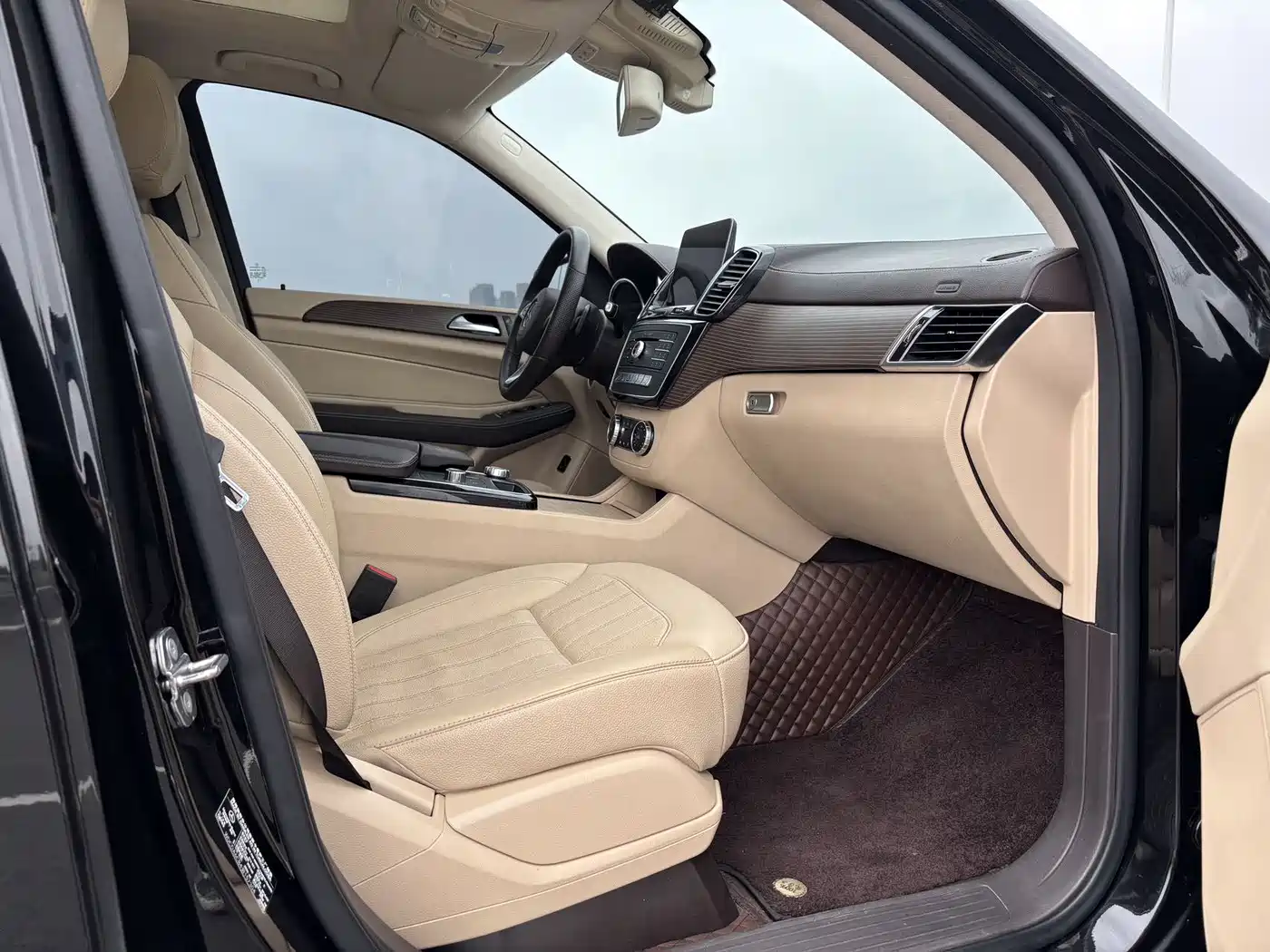 Mercedes-Benz GLE 2019 GLE 320 4MATIC Dynamic Ultimate Edition фото 15