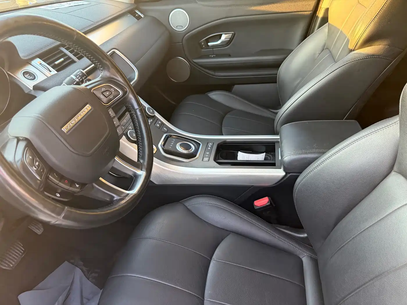 Photo 5 - Land Rover Range Rover Evoque
