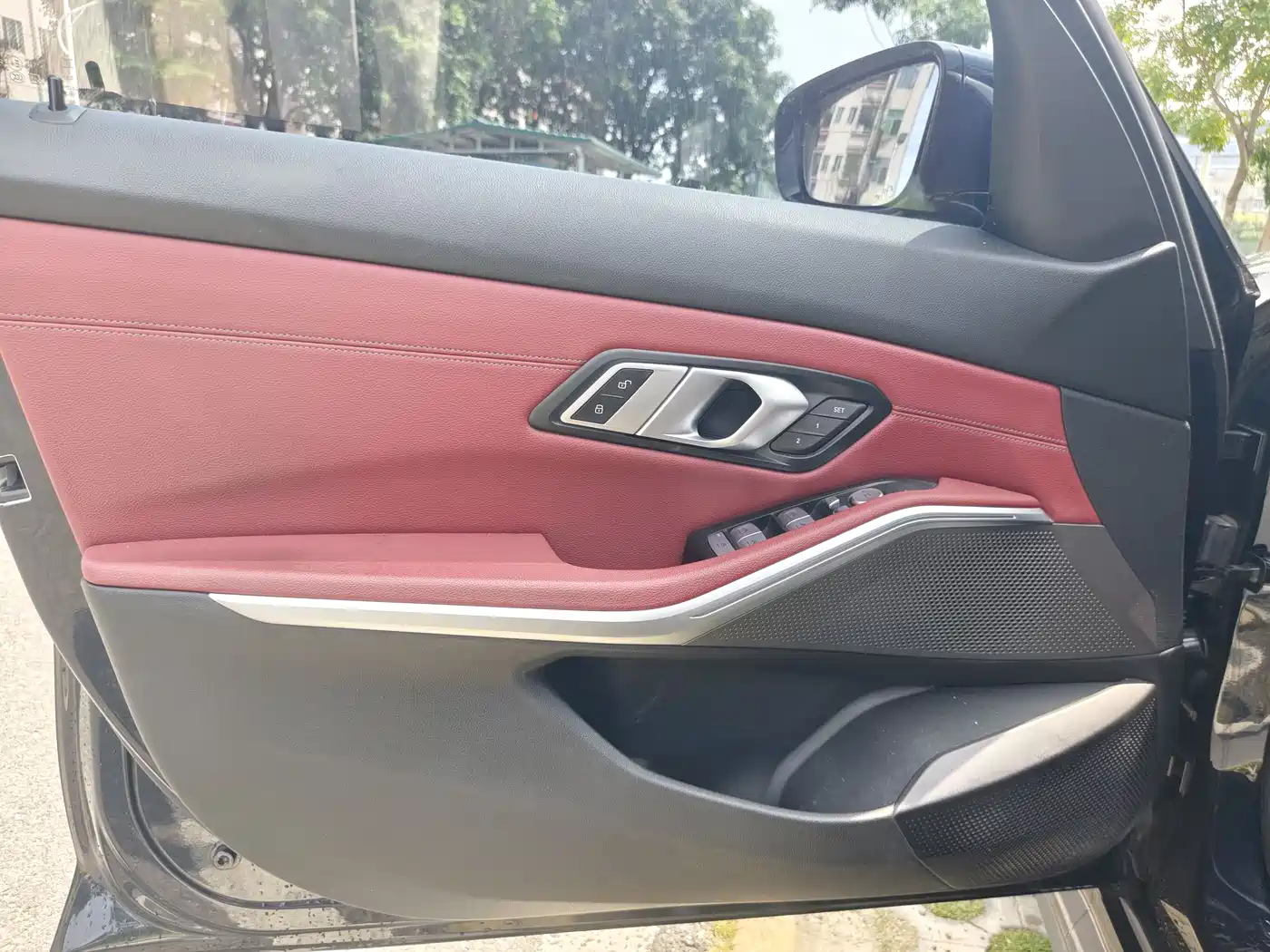 BMW i3 2024 eDrive 35 L фото 9