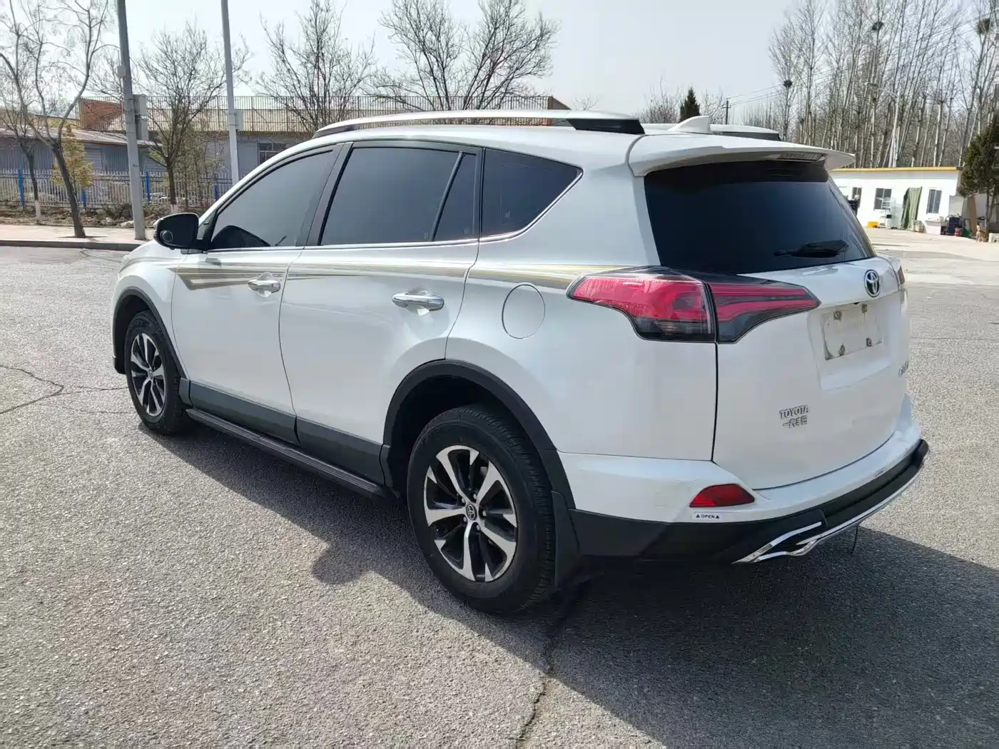 Toyota RAV4 Rongfang 2016 2.0L CVT 2WD Trend (China V) фото 7