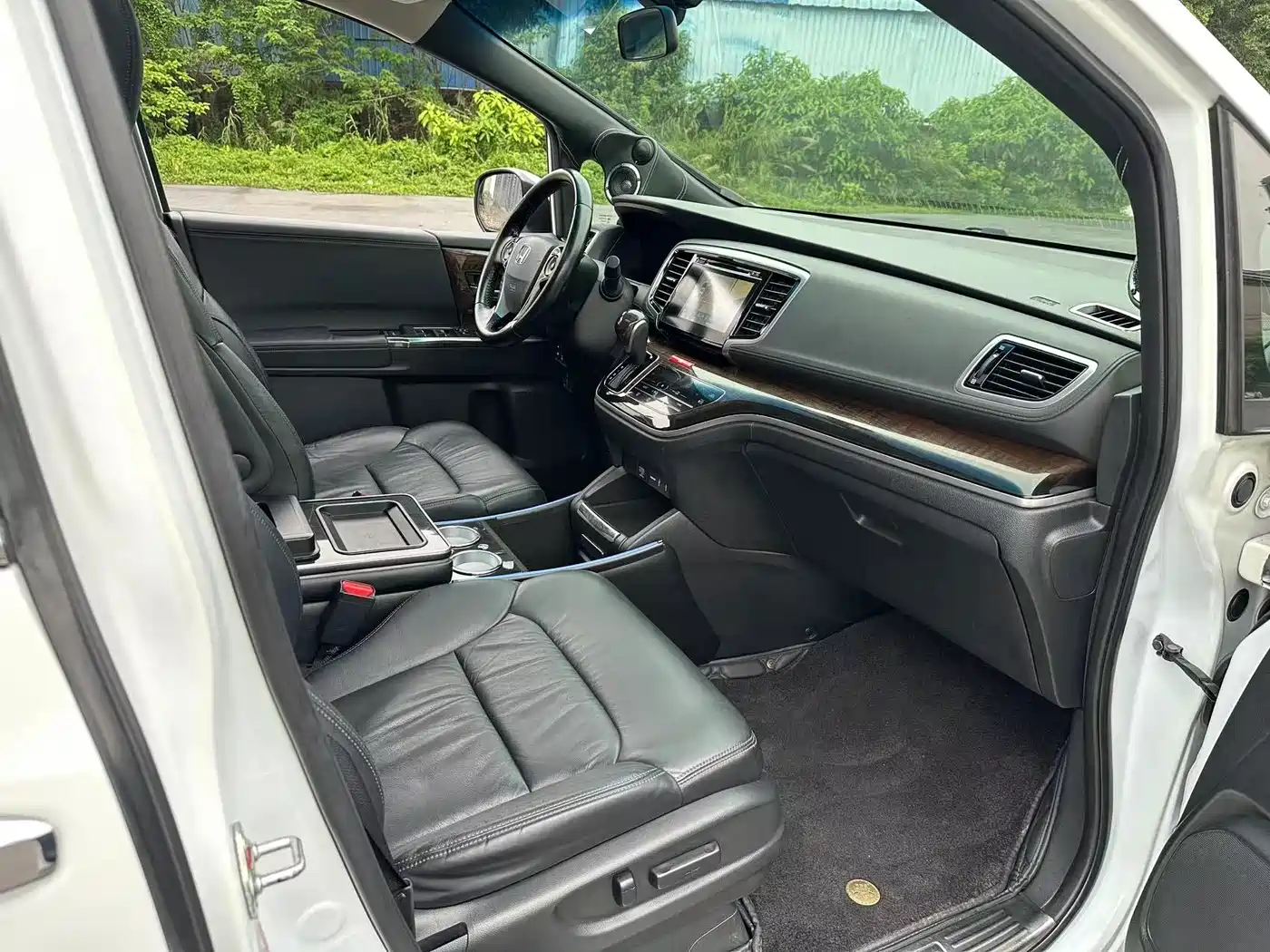 Photo 6 - Honda Odyssey