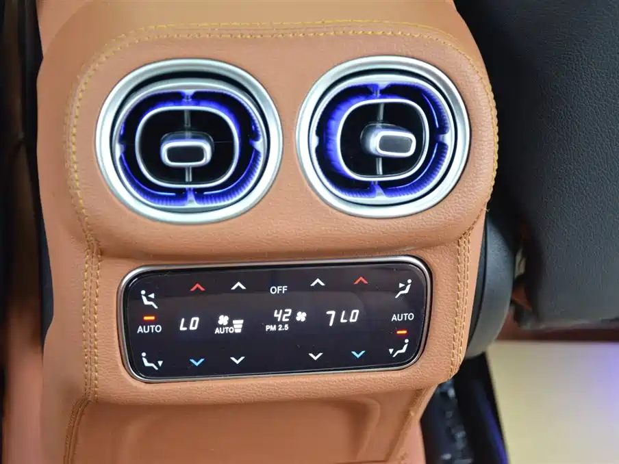 Mercedes-Benz GLC 2025 GLC 300 L 4MATIC Dynamic 5-seater фото 10