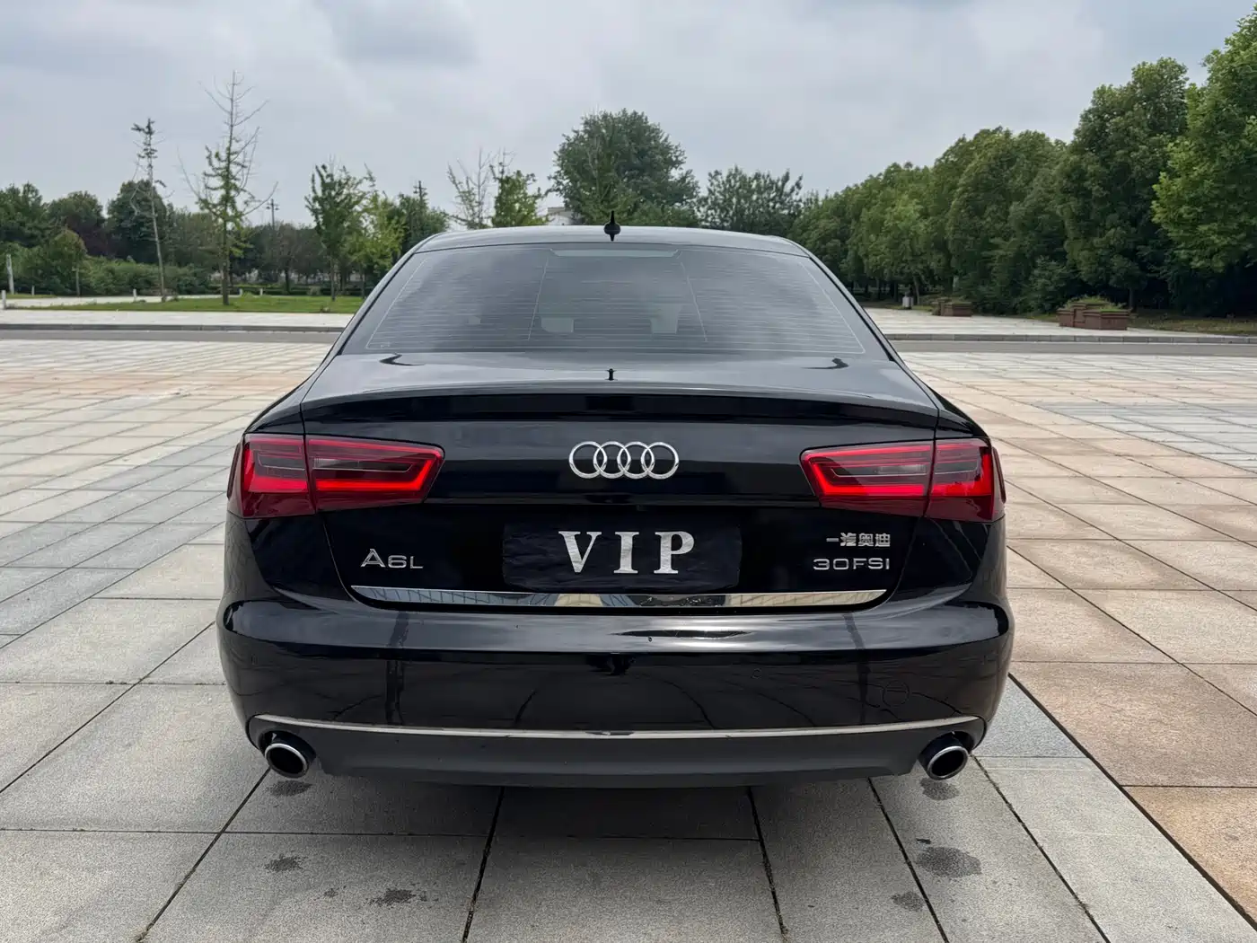 Фото 11 - Audi A6L