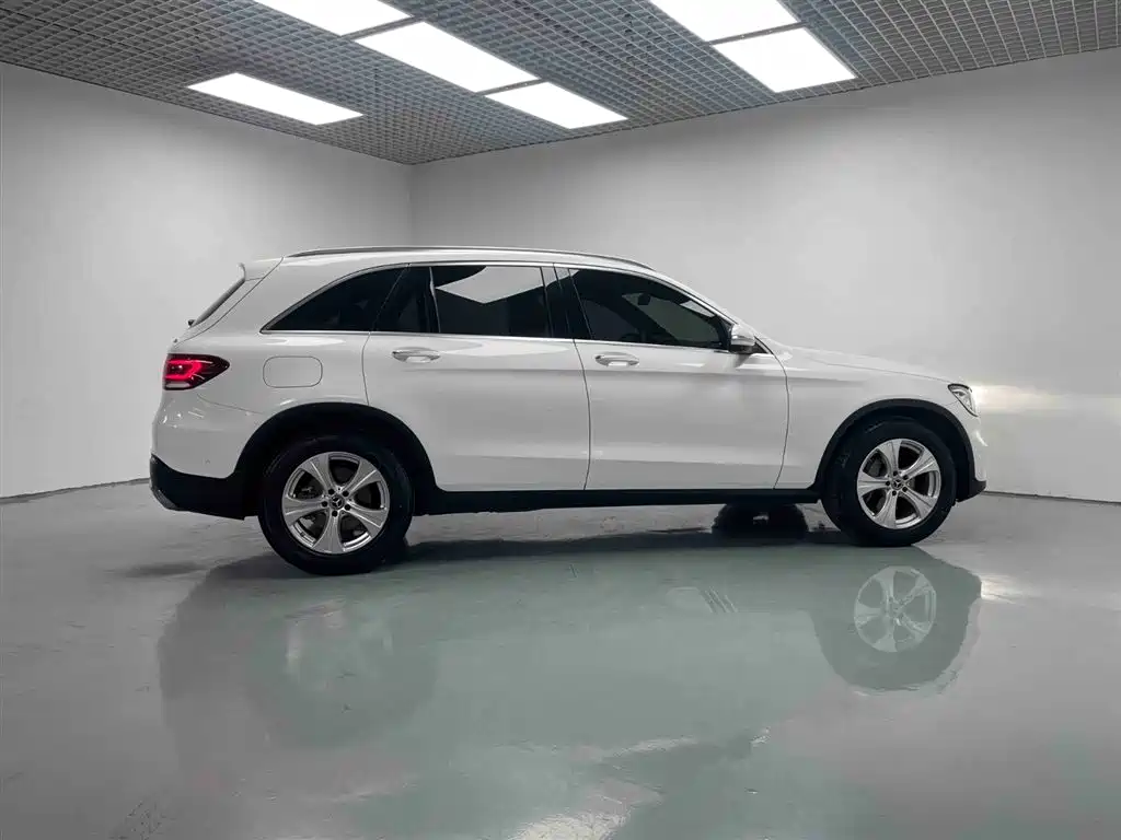 Mercedes-Benz GLC 2020 Facelift GLC 260 L 4MATIC Dynamic фото 4