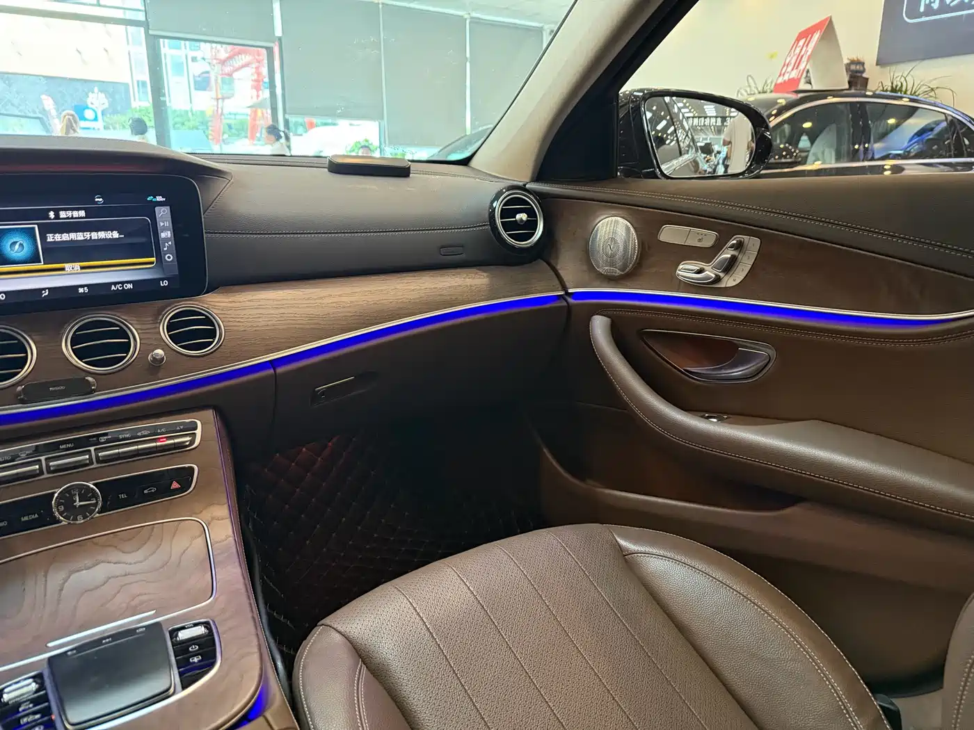 Mercedes-Benz E-Class 2020 E 300 L Luxury Model фото 19