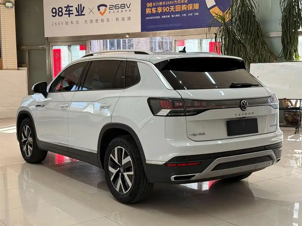 Volkswagen Tayron 2023 280TSI 2WD Luxury Plus Advanced Edition фото 6