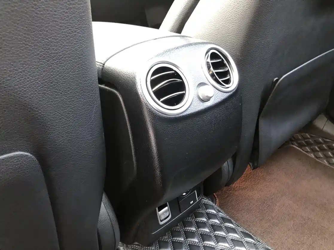 Mercedes-Benz GLC 2019 Model GLC 200 L 4MATIC фото 18