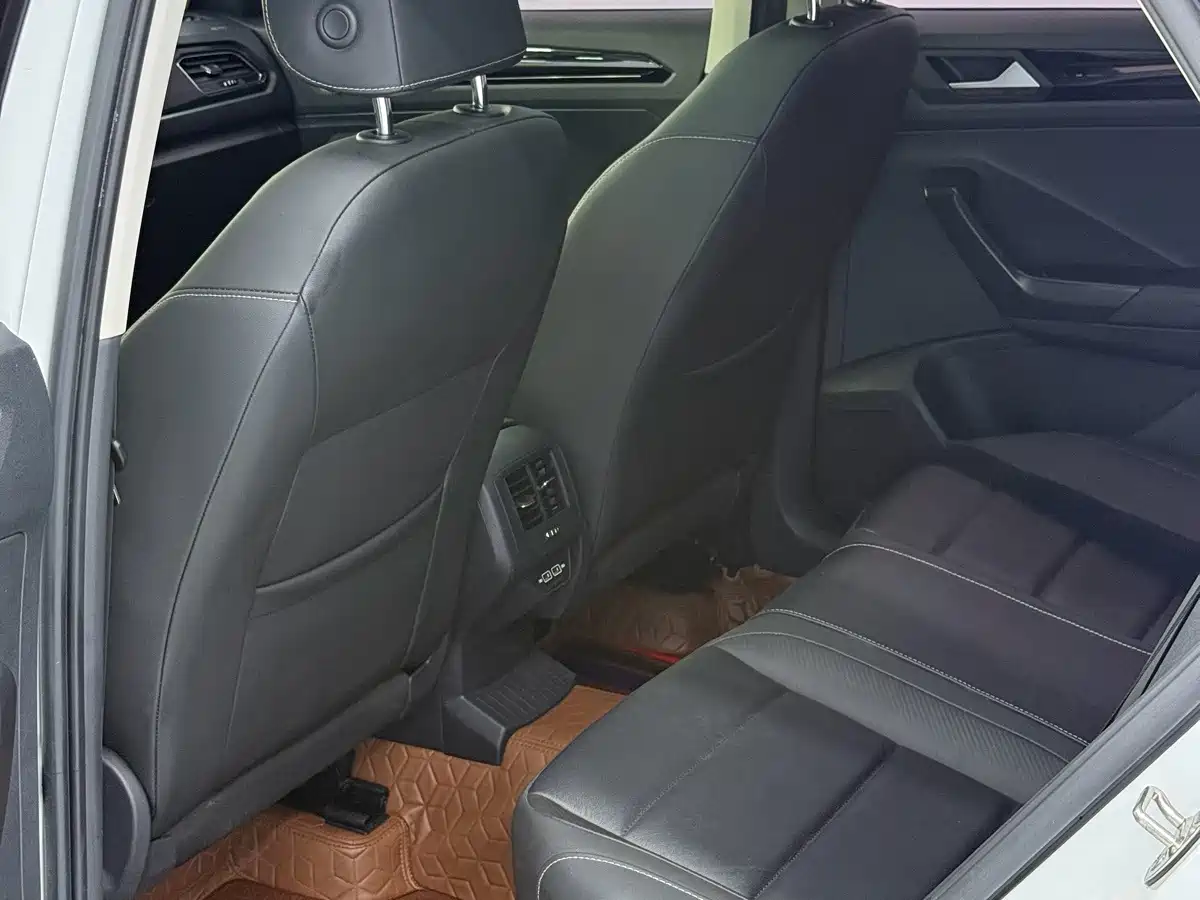 Volkswagen T-ROC 2023 2022 280TSI DSG 2WD Comfort PLUS
