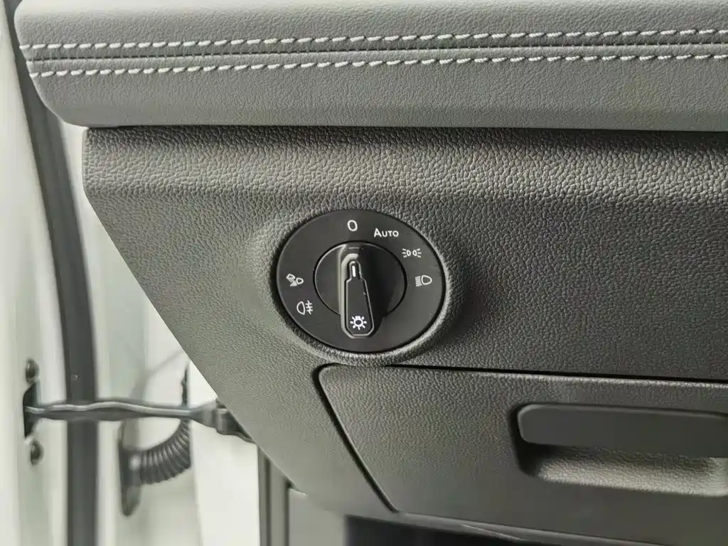 Volkswagen Sagitar, миниатюра 21
