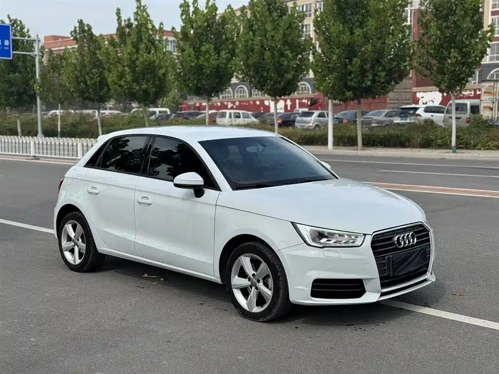 Audi A1 2016 30 TFSI Sportback Design Style Edition фото 29