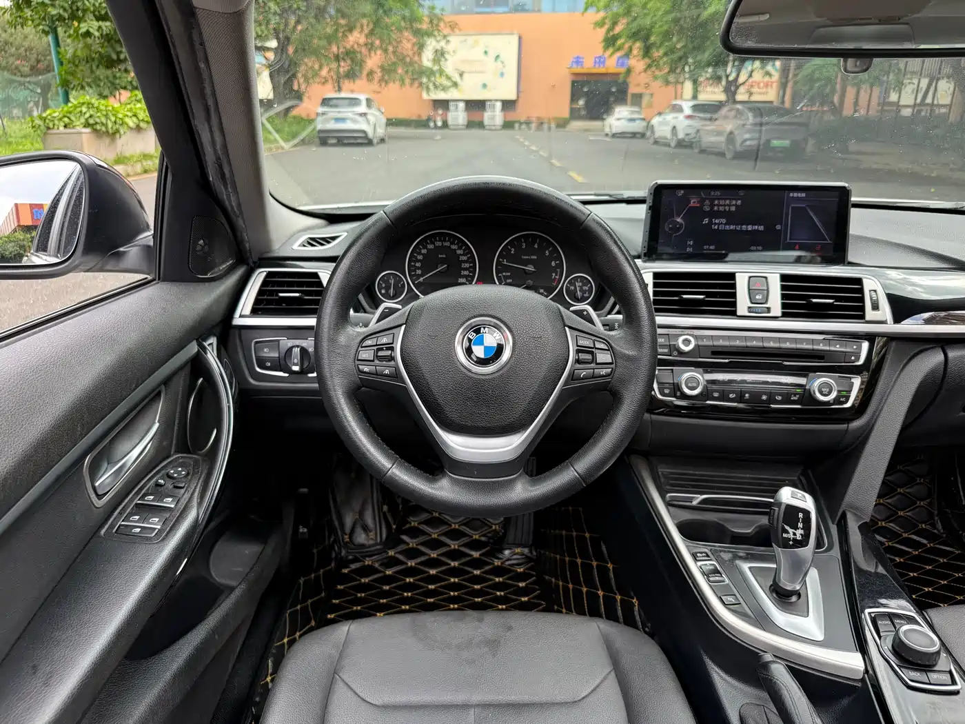 BMW 3 Series 2016 316Li Fashion фото 13