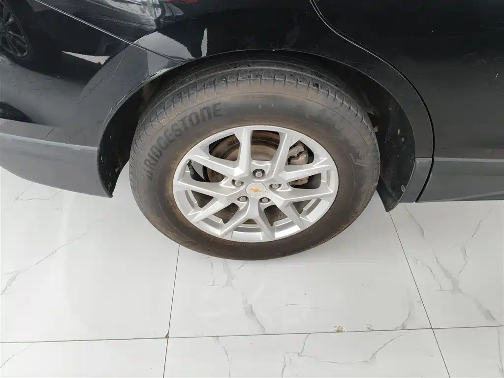Chevrolet Equinox 2022 535T Galloping Edition фото 30