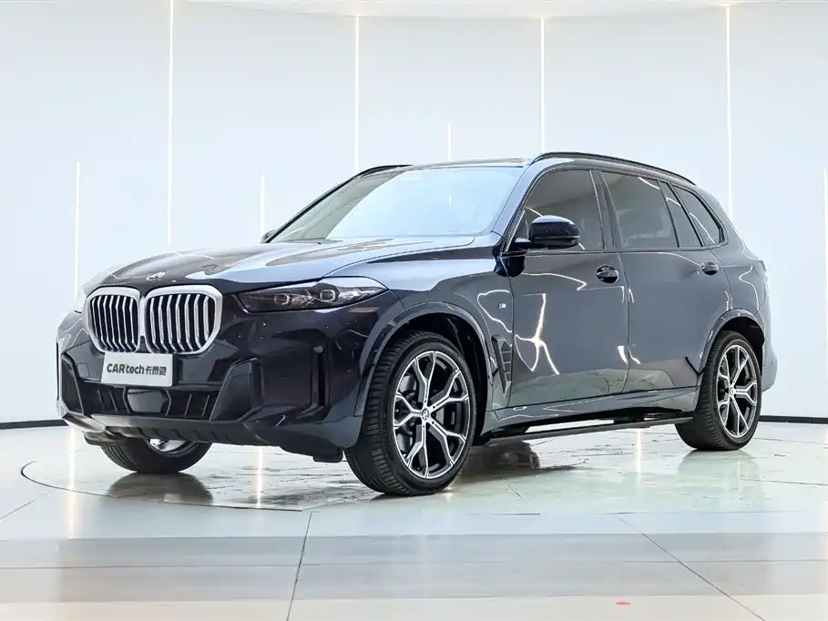 BMW X5 2023 xDrive 30Li Premium M Sport Black Night Package